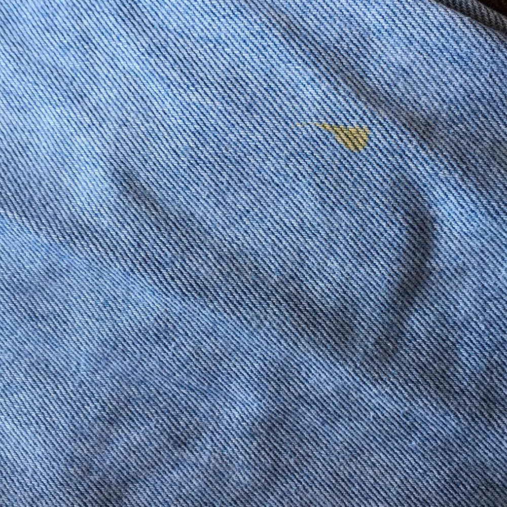 Well worn stain Jeans are Old Navy 34 long - Picture 9 of 9